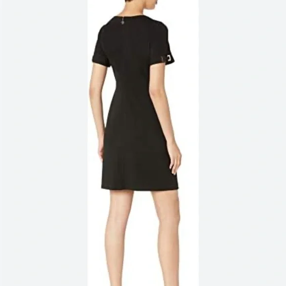 Small black dress for any occasion it’s was wear 1 time - Picture 2 of 2